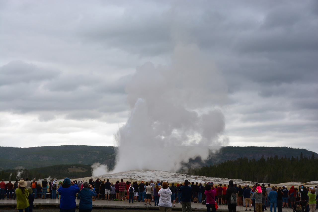 2015-07-27, 042, Yellowstone NP, WY, Old Faithful. Geyser