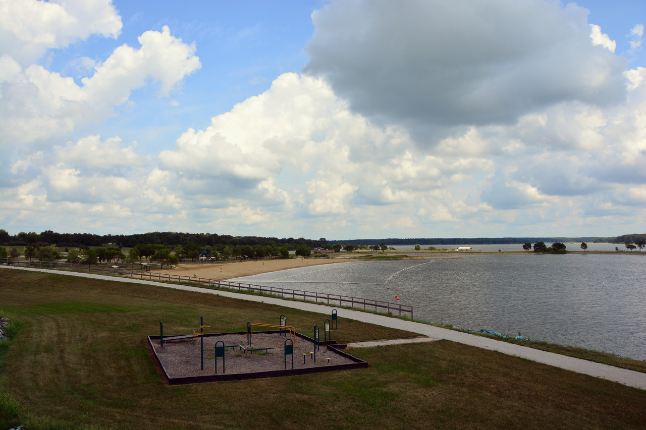 2015-08-18, 001, Lake Shelbyville Dam, West