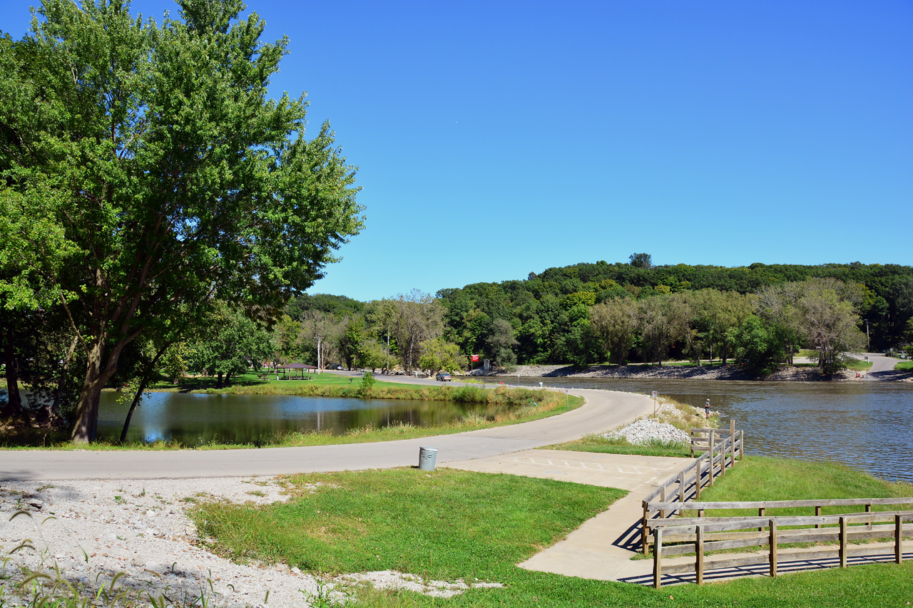 2015-09-09, 016, Coralville Dam - Lake