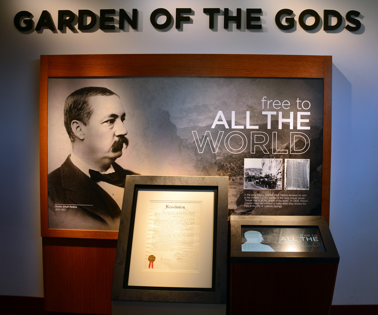 2015-09-23, 019, Garden of the Gods, Visitor Center