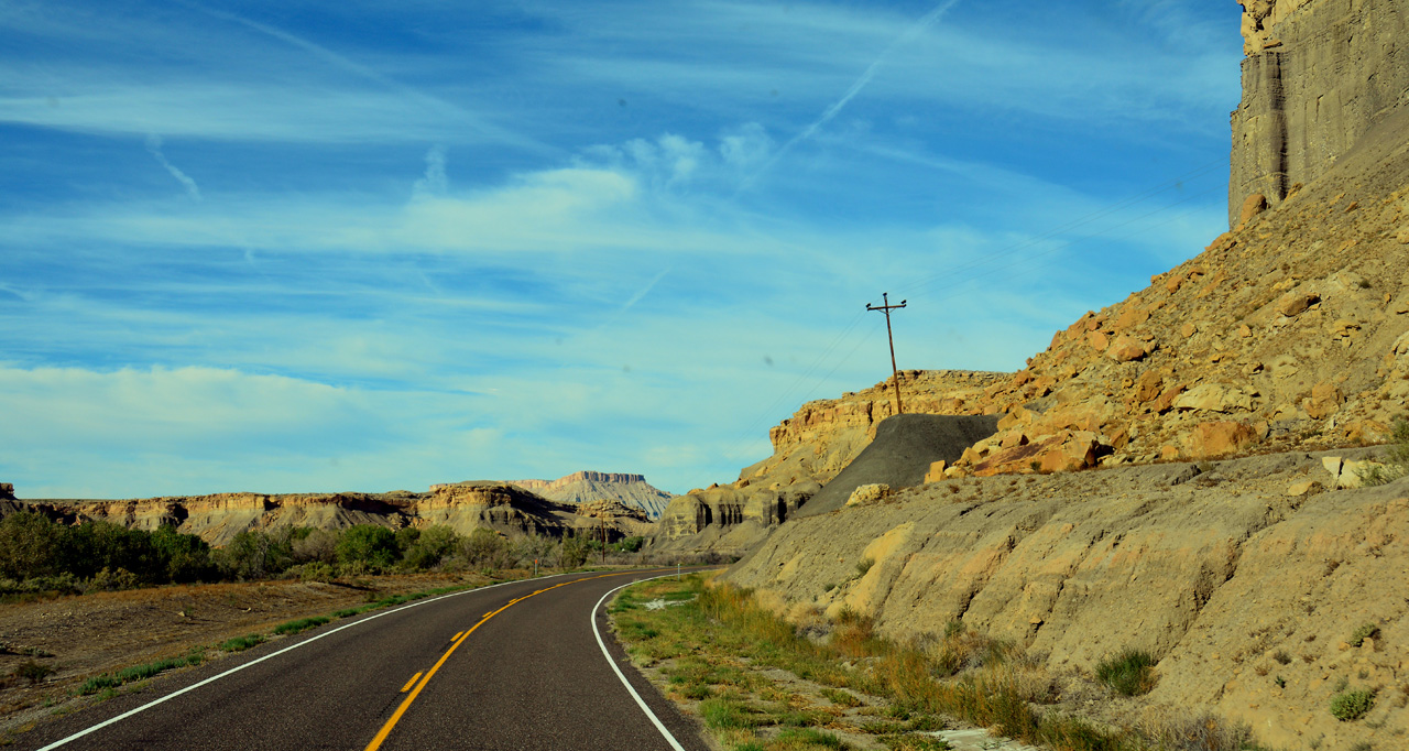 2015-09-26, 015, Along Utah Rt-24 South from I-70