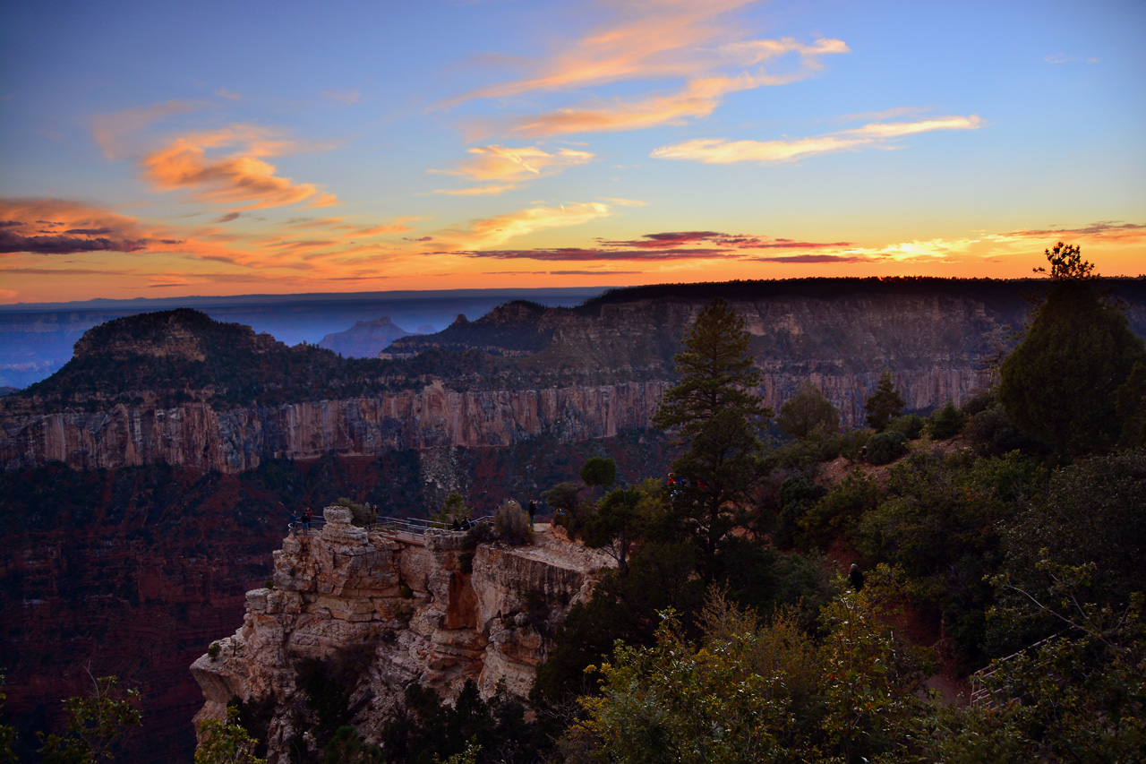 2015-10-10, 004, Grand Canyon NP, North Rim, Lodge at Sunset