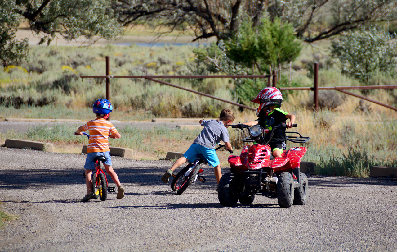 2016-08-12, 007, Flaming Gorge NRA, Buckboard Crossing CG WY