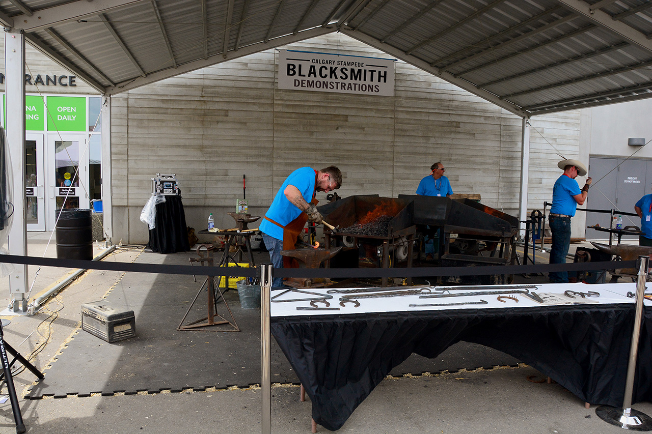 2017-07-08, 031, Calgary Stampede, AB, Horse Shoeing
