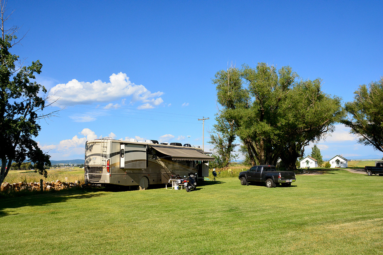 2017-07-29, 004, Jolley Camper, Ashton, ID