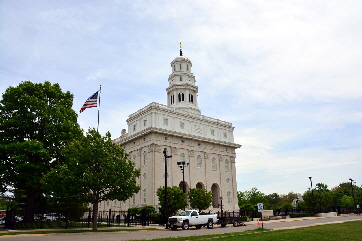 2014-05-27, 009, Temple in Nauvoo, IL
